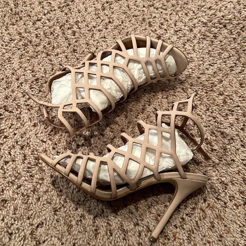 Sandals - Picture 6 of 7